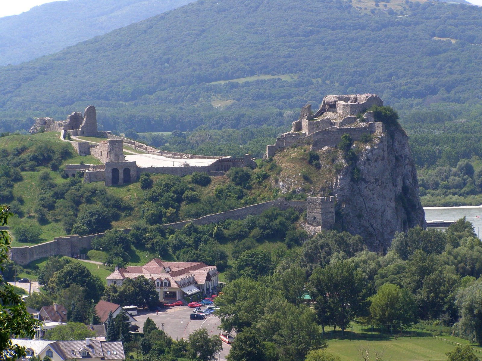 Devín — Bratislava